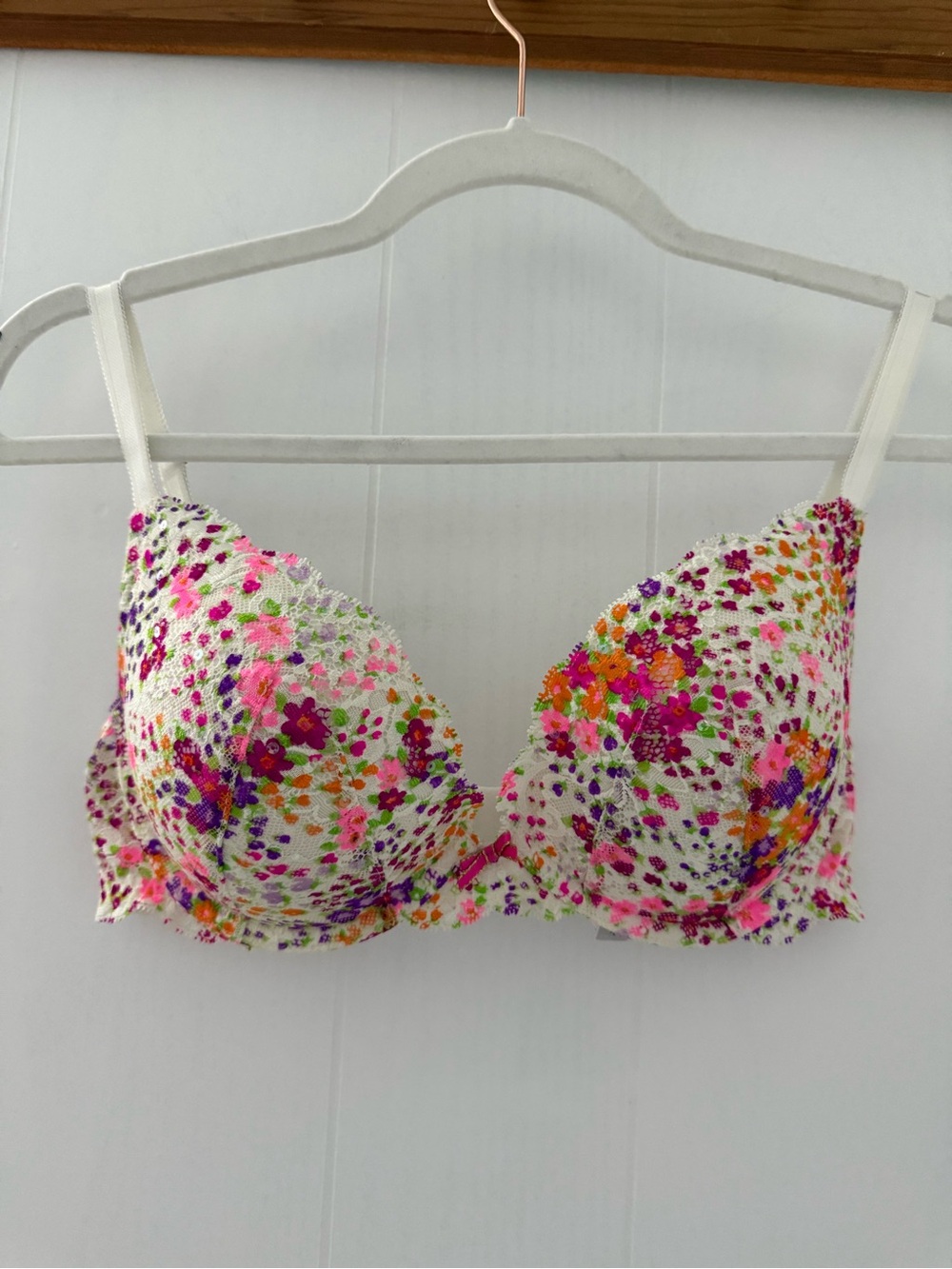 VICTORIA’S SECRET Dream Angels Bra Push Up 36C - Picture 2 of 13